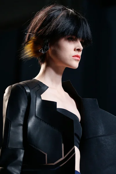 Look 48